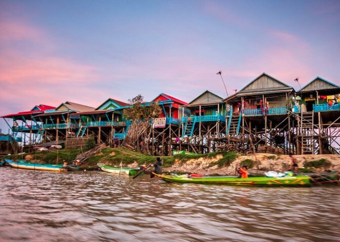 Angkor Wat Small Tour - Floating Village