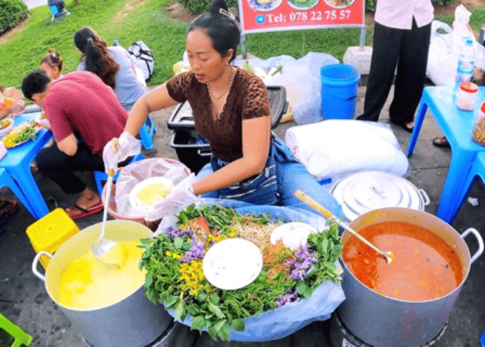 Noodle street food